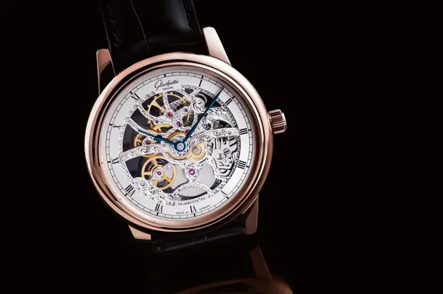 Glashütte Original: Senator Handaufzug Skelettierte Edition